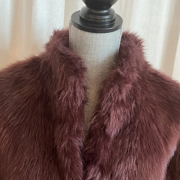 FOREVER  21 Faux Fur Coat Merlot Mandarin Collar Lined Pockets, Size M - Picture 2 of 10